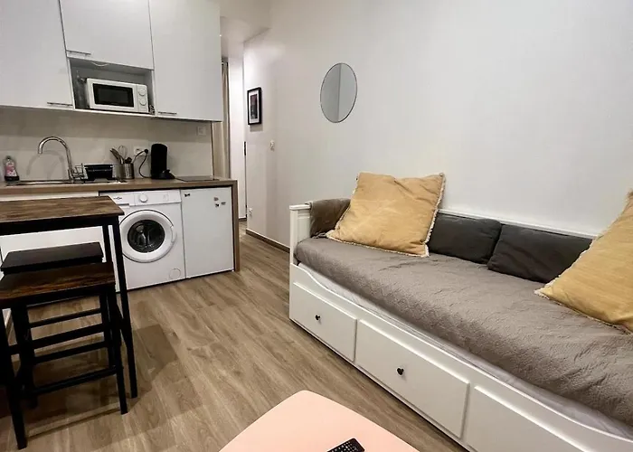 Joli - Cartoucherie - Tram - Parking Appartement